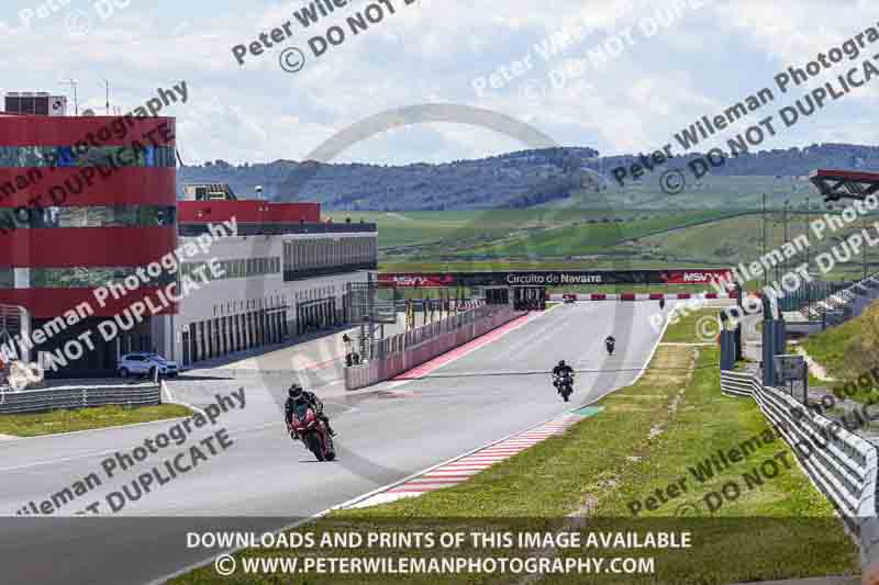 cadwell no limits trackday;cadwell park;cadwell park photographs;cadwell trackday photographs;enduro digital images;event digital images;eventdigitalimages;navarra;no limits trackdays;peter wileman photography;racing digital images;trackday digital images;trackday photos